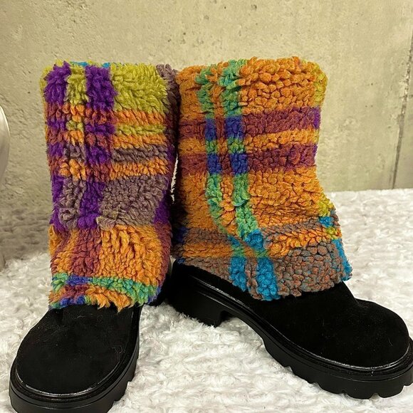 New Suede and Sweater Fold Over Boots - 9 - Picture 2 of 5